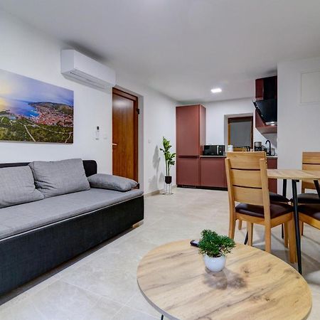 Appartamento Rote Zora Senj  Esterno foto